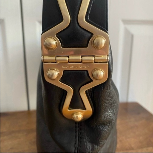 Michael Kors Black Leather Shoulder Bag - Picture 8 of 13